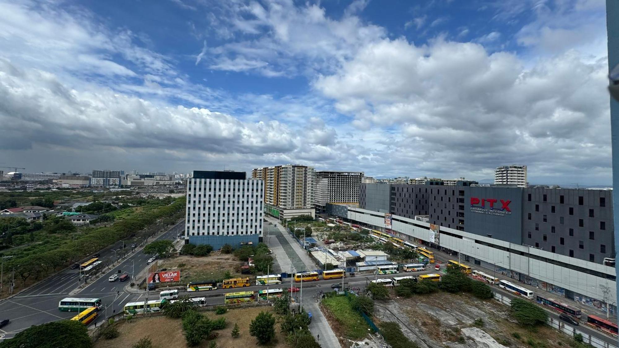 L Condotel Paranaque City Exterior foto