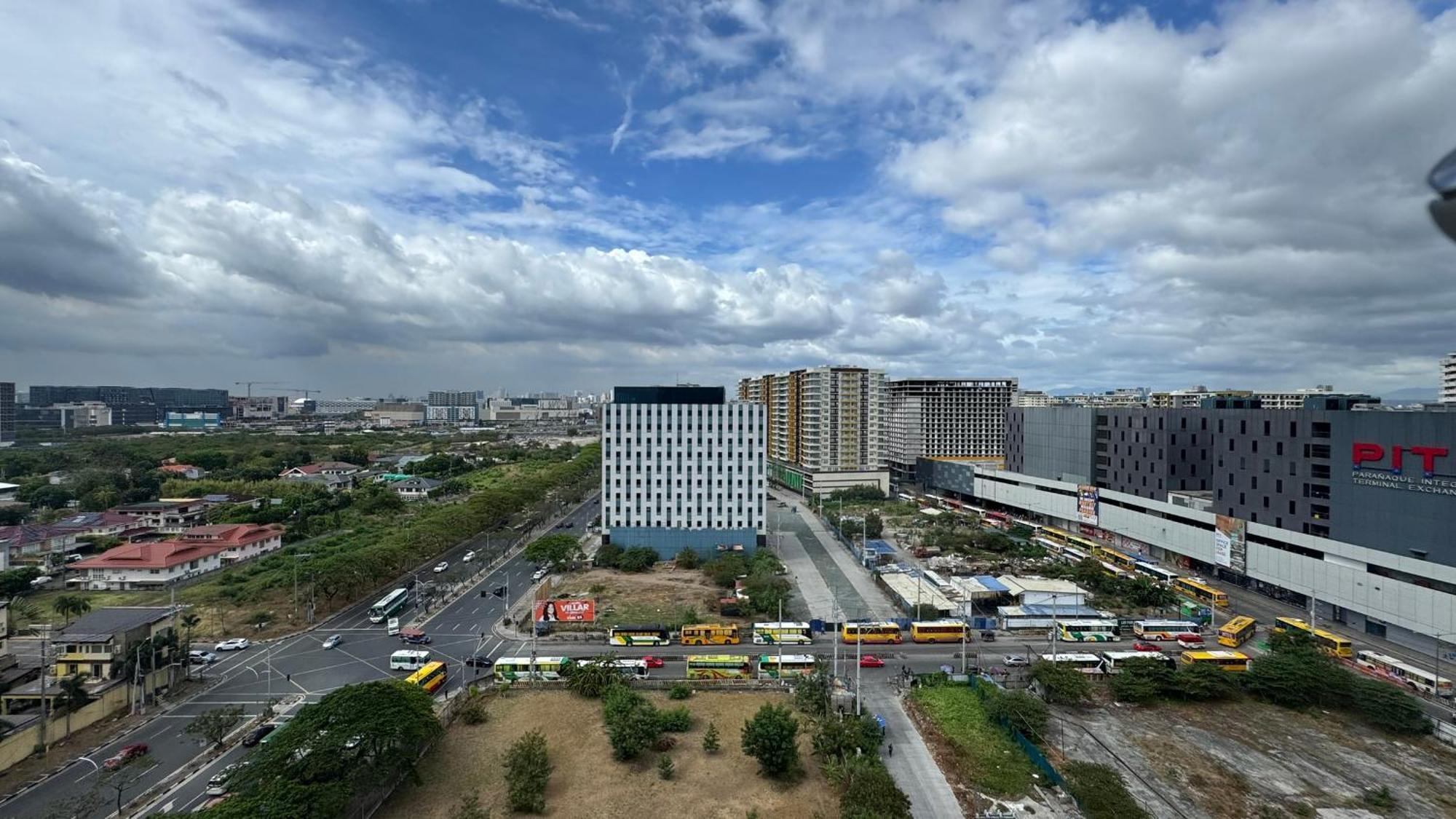 L Condotel Paranaque City Exterior foto